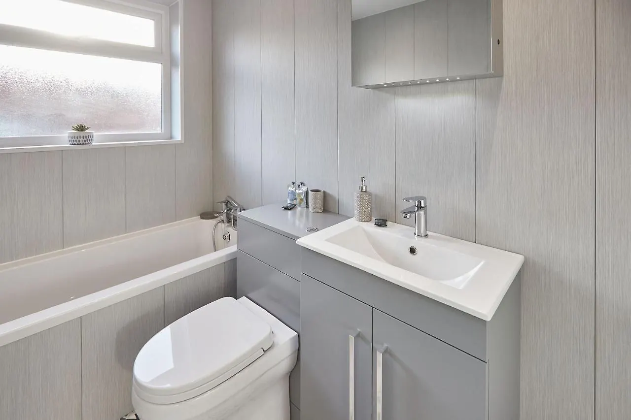 Host & Stay - Station Cottage Saltburn-by-the-Sea 0*,