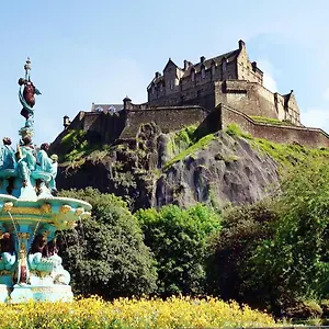 Pass The Keys Stunning Flat With Sea View And Parking Apartment Edinburgh