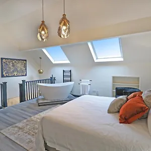 Black Pearl - Apartment