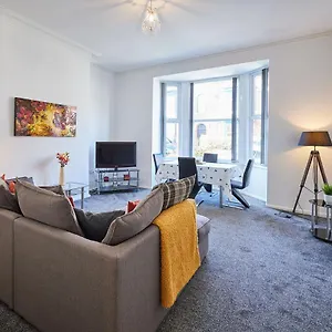 Host & - Diamond One Apartment